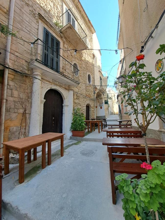 Aparthotel Le Case Del Capitano Vieste Exterior foto